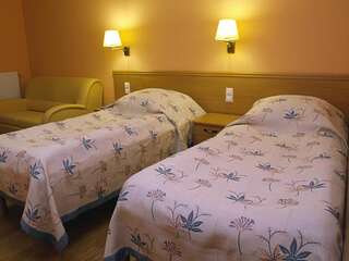 Комплексы для отдыха с коттеджами/бунгало Zdrowotel Łeba Леба Двухместный номер «Премиум» с 1 кроватью или 2 отдельными кроватями-1